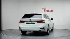 2022 BMW 3-Series 320d Touring Luxury — фото 4