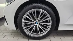 2022 BMW 3-Series 320d Touring Luxury — фото 5