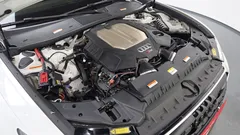 2021 Audi RS6 4.0 TFSI Quattro Avant, белый — фото 6