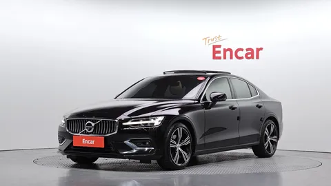 2022 Volvo S60 B5 Inscription