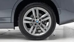 2022 BMW X1 xDrive 20i M Sport, серый — фото 5