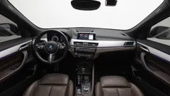2022 BMW X1 xDrive 20i M Sport, серый — фото 8