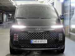 2022 Hyundai Staria Lounge 9-Seater, чёрный — фото 2