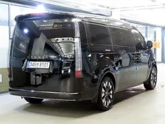 2022 Hyundai Staria Lounge 9-Seater, чёрный — фото 5