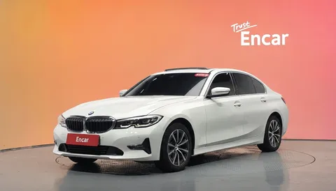 2022 BMW 3-Series 320i