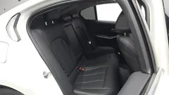 2022 BMW 3-Series 320i, белый — фото 11