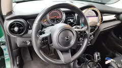 2022 Mini Cooper Classic, зелёный — фото 12