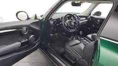 2022 Mini Cooper Classic, зелёный — фото 19