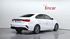 2022 Kia K3 1.6, белый — фото 2