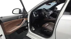 2023 BMW X6 xDrive30d M Sport, белый — фото 10
