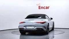 2023 Mercedes-Benz SL-Class AMG SL63 4MATIC+ Performance, серый — фото 4
