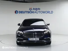 2022 Mercedes-Benz E-Class E300e 4MATIC Exclusive — фото 3