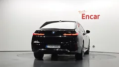 2023 BMW 7-Series 750e xDrive M Sport — фото 4