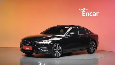 2023 Volvo S60 B5 Ultimate Bright