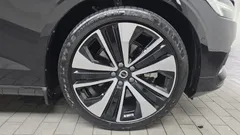 2023 Volvo S60 B5 Ultimate Bright, чёрный — фото 5