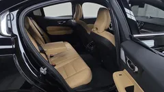2023 Volvo S60 B5 Ultimate Bright, чёрный — фото 11