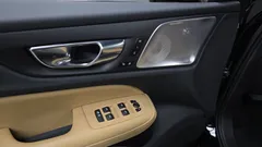 2023 Volvo S60 B5 Ultimate Bright, чёрный — фото 19