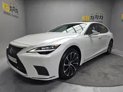 2023 Lexus LS 3.5 Luxury, белый — фото 1