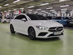2023 Mercedes-Benz CLA-Class CLA250 4MATIC — фото 4