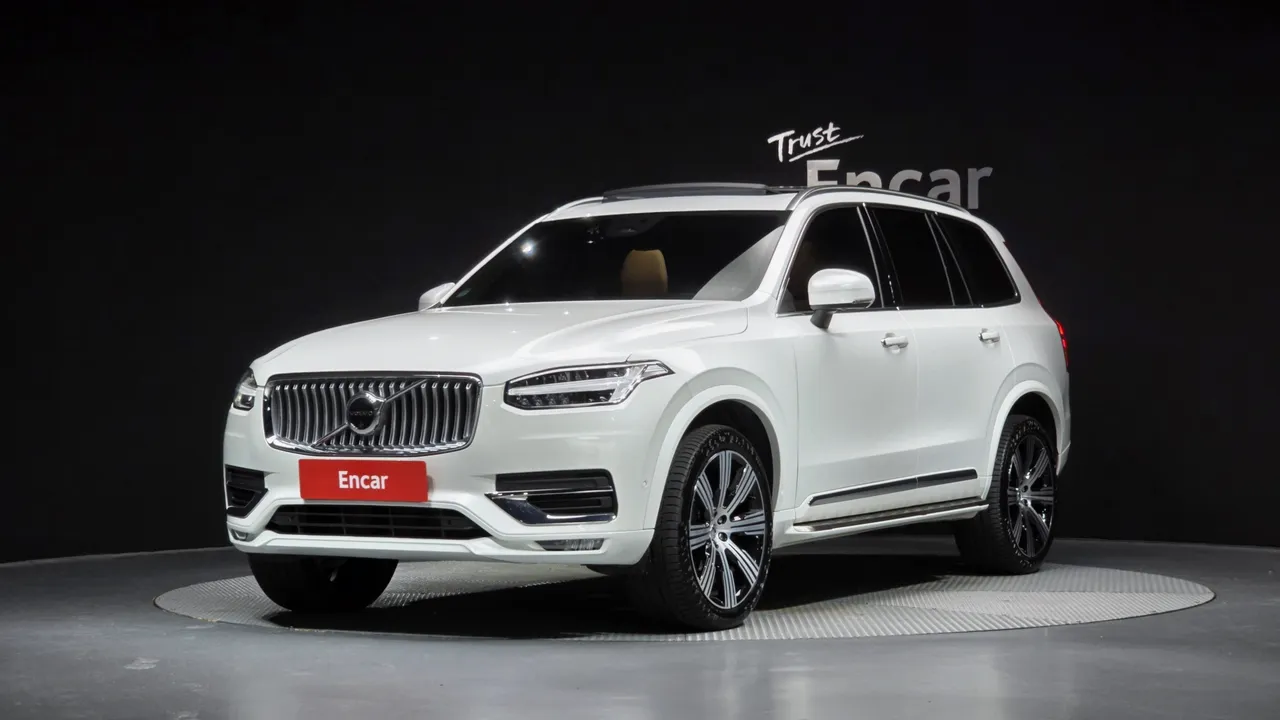 2023 Volvo XC90 B6 Ultimate Bright