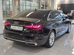 2023 Audi A4 40 TFSI, чёрный — фото 2