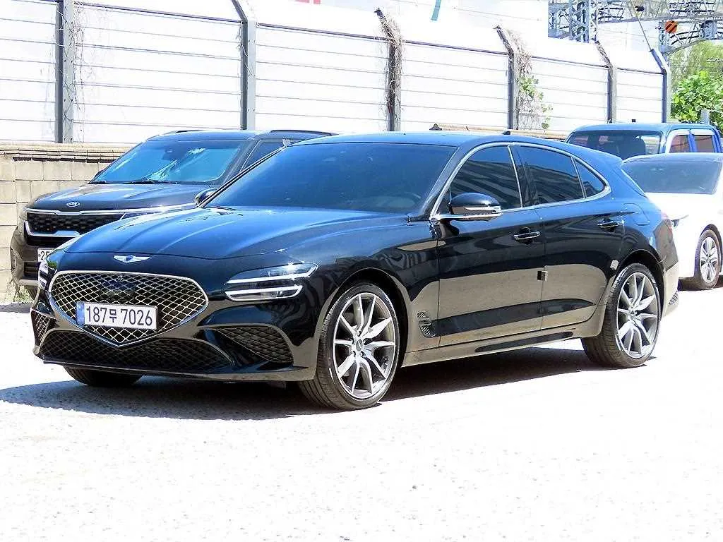 2023 Genesis G70 Gasoline 2.0T 2WD