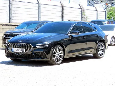 2023 Genesis G70 Gasoline 2.0T 2WD