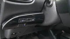 2022 Toyota Prius 1.8, серебристый — фото 12