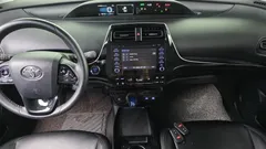 2022 Toyota Prius 1.8, серебристый — фото 14