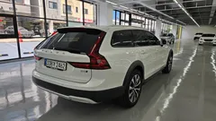 2023 Volvo V90 B5 Ultimate AWD, белый — фото 2