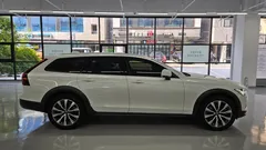 2023 Volvo V90 B5 Ultimate AWD, белый — фото 20