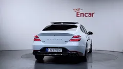2022 Genesis G70 Gasoline 2.0T 4WD, белый — фото 4