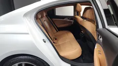 2022 Genesis G70 Gasoline 2.0T 4WD, белый — фото 11