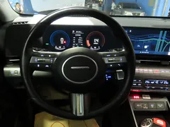 2023 Hyundai Kona Premium, серый — фото 9