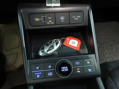 2023 Hyundai Kona Premium, серый — фото 17