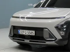 2023 Hyundai Kona Premium, серый — фото 20
