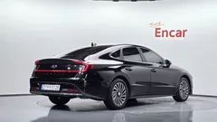 2022 Hyundai Sonata Premium Plus — фото 2