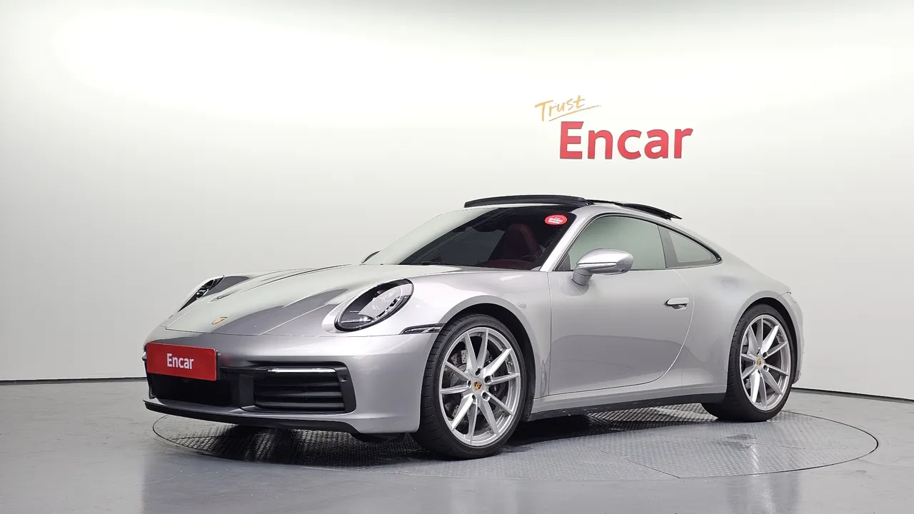 2022 Porsche 911 Carrera 4