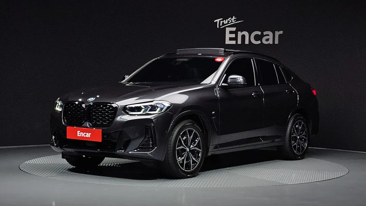 2022 BMW X4 xDrive20i M Sport