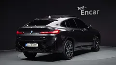 2022 BMW X4 xDrive20i M Sport — фото 2