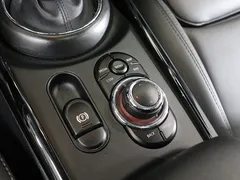 2022 Mini Clubman Classic Plus, серый — фото 19