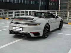 2023 Porsche 911 Turbo S Cabriolet, серо-серебристый — фото 2
