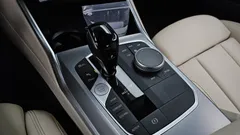 2022 BMW 3-Series 320d M Sport — фото 9