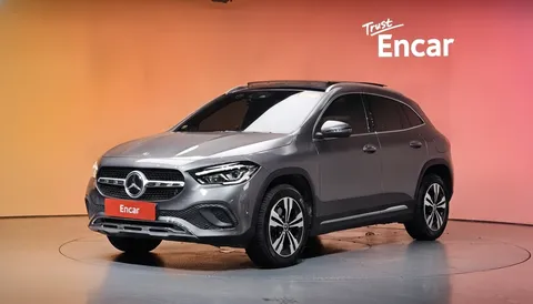 2021 Mercedes-Benz GLA-Class GLA220