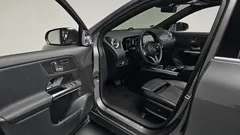 2021 Mercedes-Benz GLA-Class GLA220, серый — фото 10