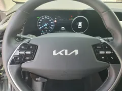 2023 Kia Niro Prestige — фото 16