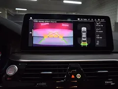 2022 BMW 5-Series 530i Luxury — фото 14
