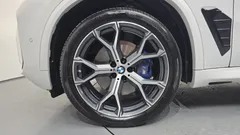 2024 BMW X5 xDrive 40i M Sport — фото 5
