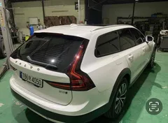 2022 Volvo V90 B5 Pro AWD, белый — фото 2