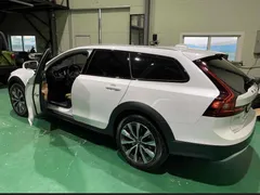 2022 Volvo V90 B5 Pro AWD, белый — фото 6